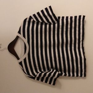 🧡 2/$20 🧡 Uniqlo Striped Cropped T-shirt